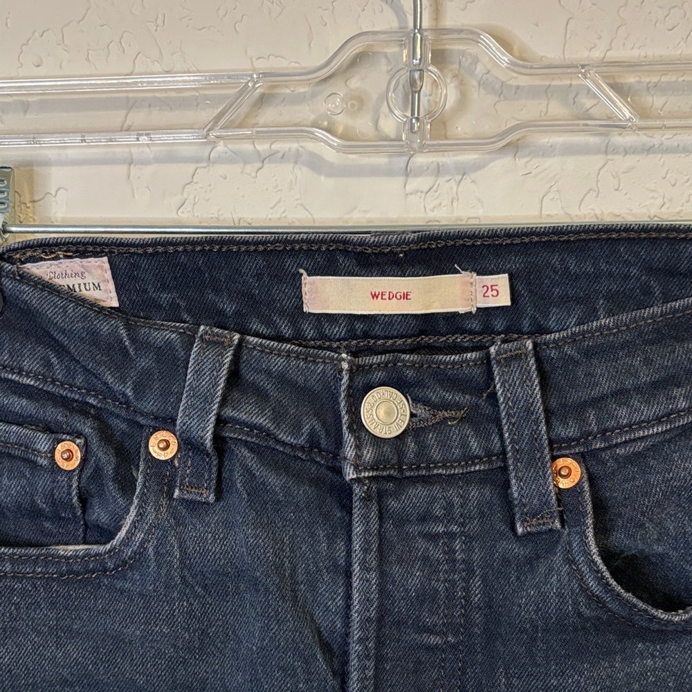 Levi Strauss button fly Wedgie skinny jeans - Picture 4 of 10